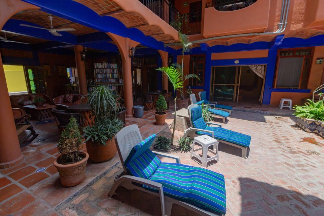 Posada Las Flores Los Ayala Exterior foto
